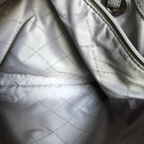 Micheal Kors shoulder tote bag - Picture 9 of 10